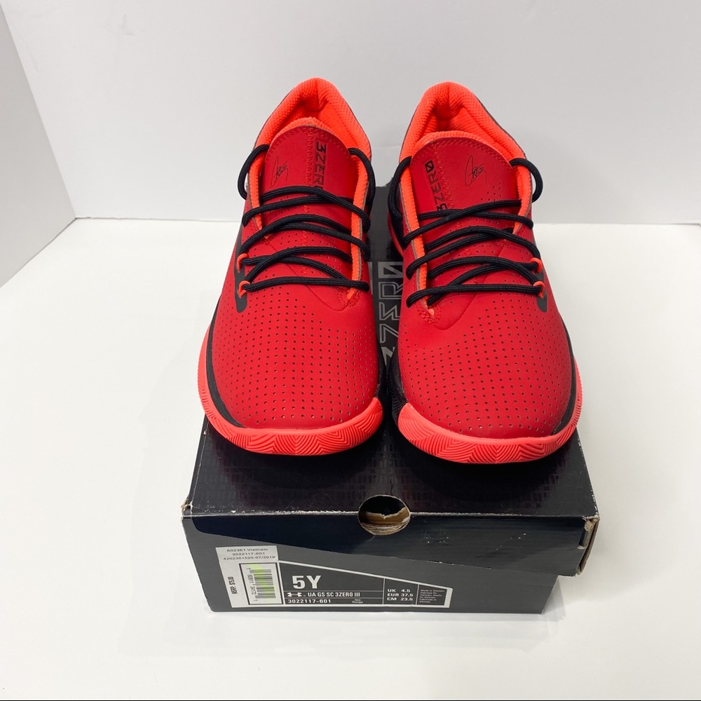 Under Armour SC 3Zero III Boys Sneakers Red Sz 5 - Picture 5 of 8